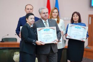 Подробнее о статье В Гомельском горисполкоме состоялось торжественное чествование посвященное итогам проведения праздничных мероприятий ко Дню города и XI Международному фестивалю «Сожскі карагод».