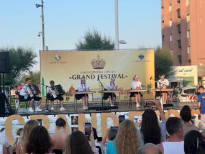 Подробнее о статье 🏆🎶Учащиеся нашей школы приняли участие в творческом Форуме «GRAND FESTIVAL», который проходит в культурной столице Италии — Пезаро.