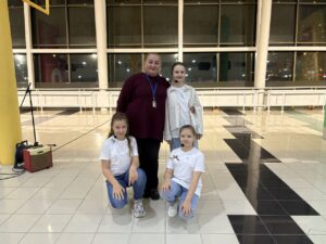 Подробнее о статье Концертная программа в перерывах хоккейного матча