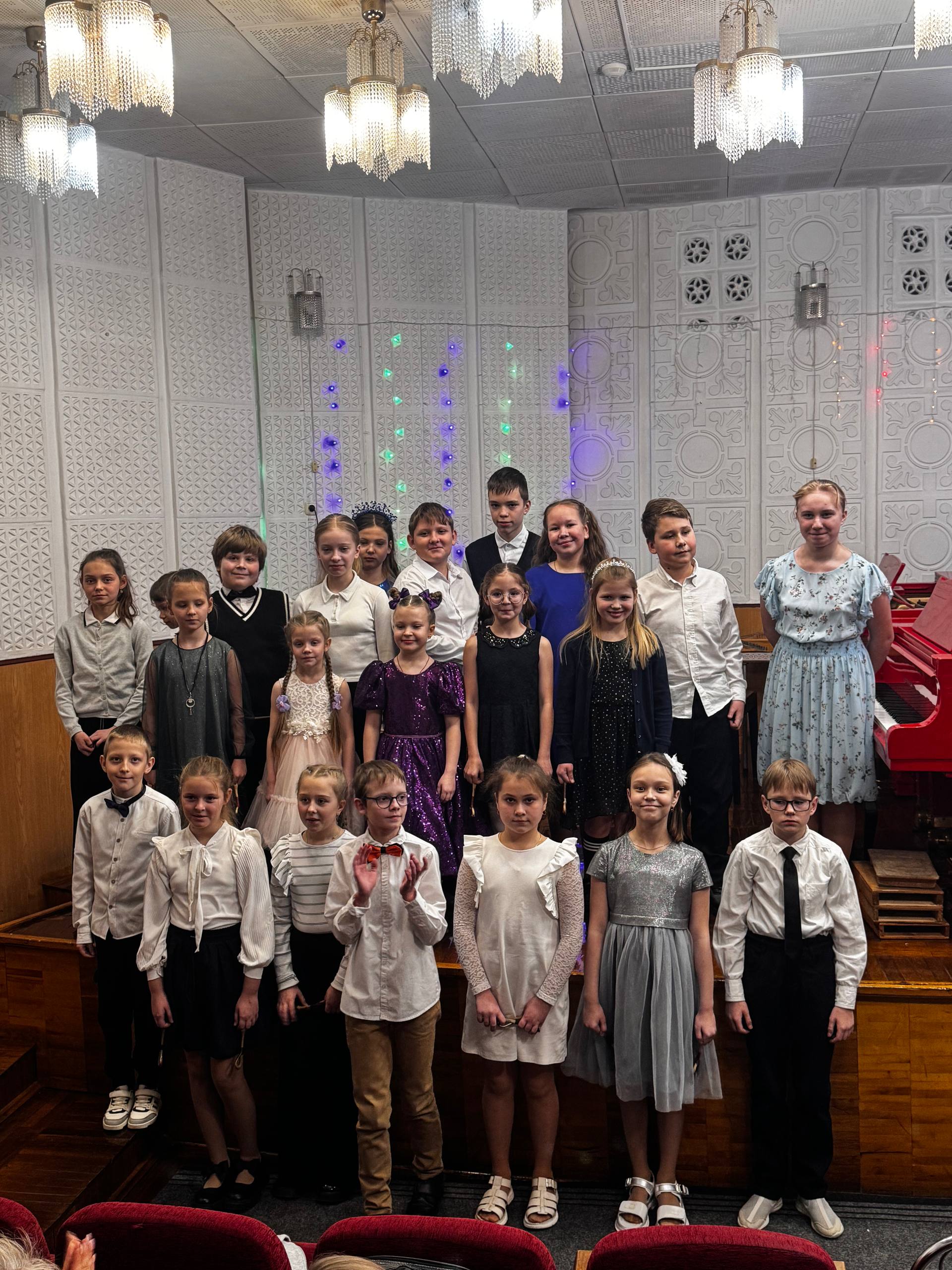 Подробнее о статье На струнно народном отделении состоялся ❄️«Зимний концерт»❄️