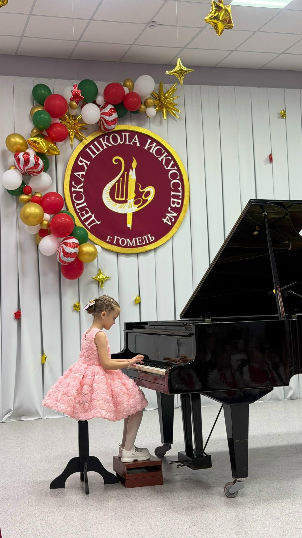 Подробнее о статье Отчетный концерт фортепианного и струнного смычкового отделений