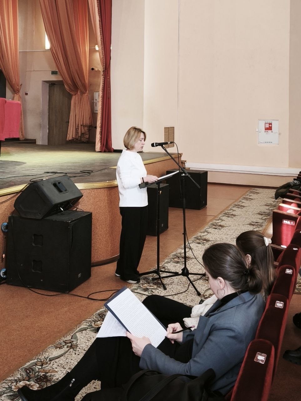 Подробнее о статье 🎼🎶 21 февраля в Концертном зале Гомельского государственного колледжа искусств им.Н.Ф.Соколовского состоялась V научно-практическая конференция «Актуальные вопросы преподавания музыкально-теоретических дисциплин» с участием преподавателей ЦК «Музыковедение» и учителей сольфеджио и музыкальной литературы ДШИ г. Гомеля и области.