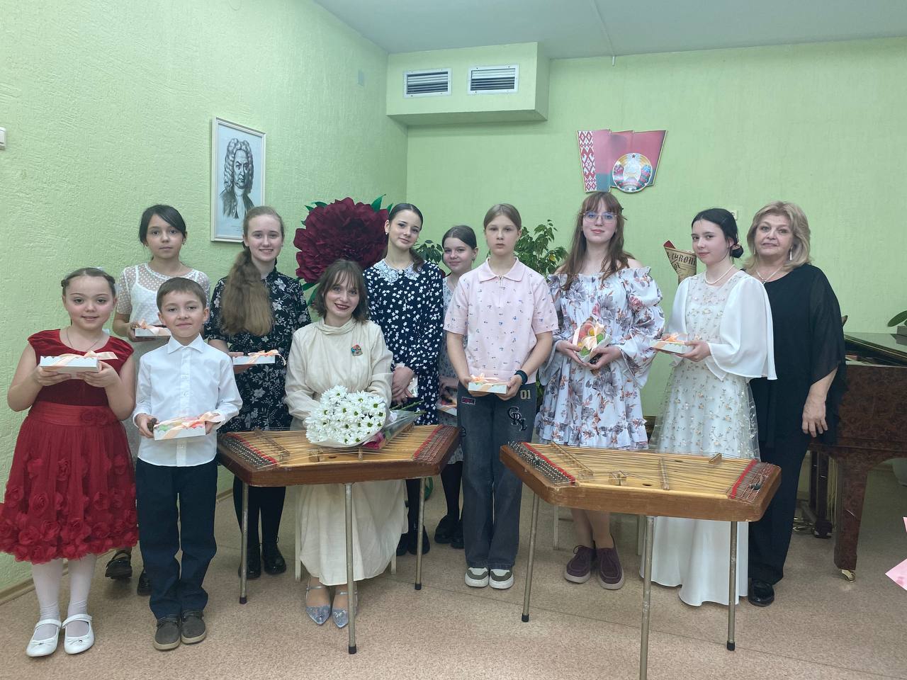 Подробнее о статье Концерт класса Сурта Виктории Сергеевны «Весна в сердцах»